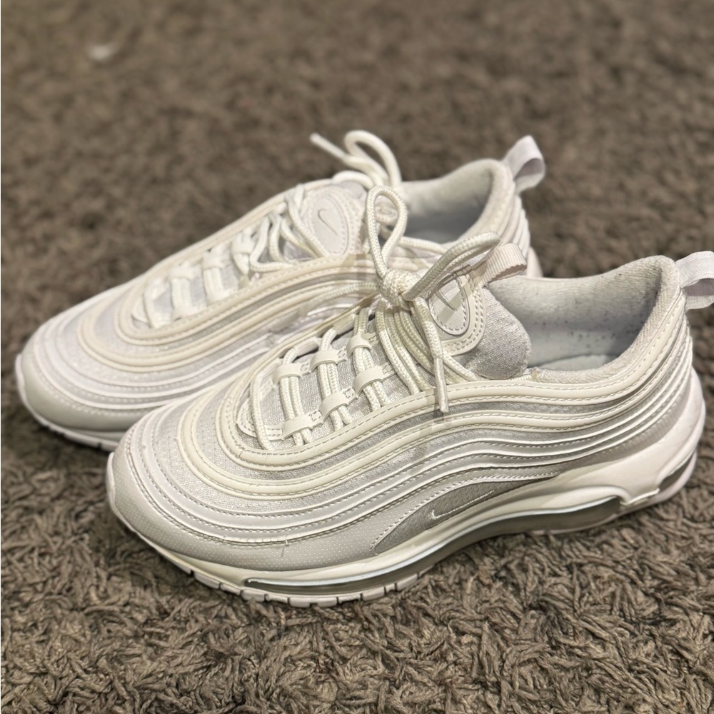 Nike White air max